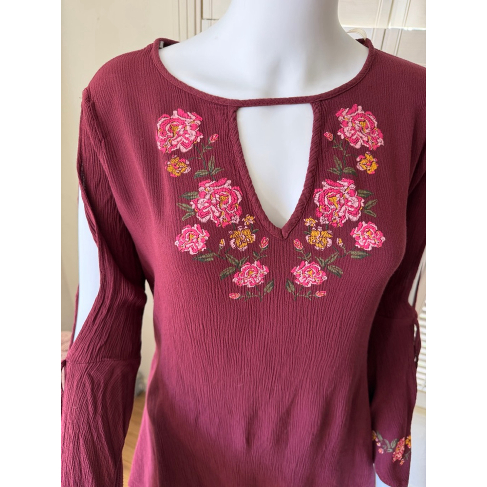 Juniors Bongo‎ Burgundy Floral Embroidered Tunic Top L - Picture 3 of 6